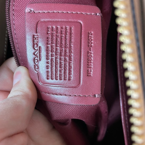 Coach: Parker Carryall Bag 35575 - Picture 2 of 2